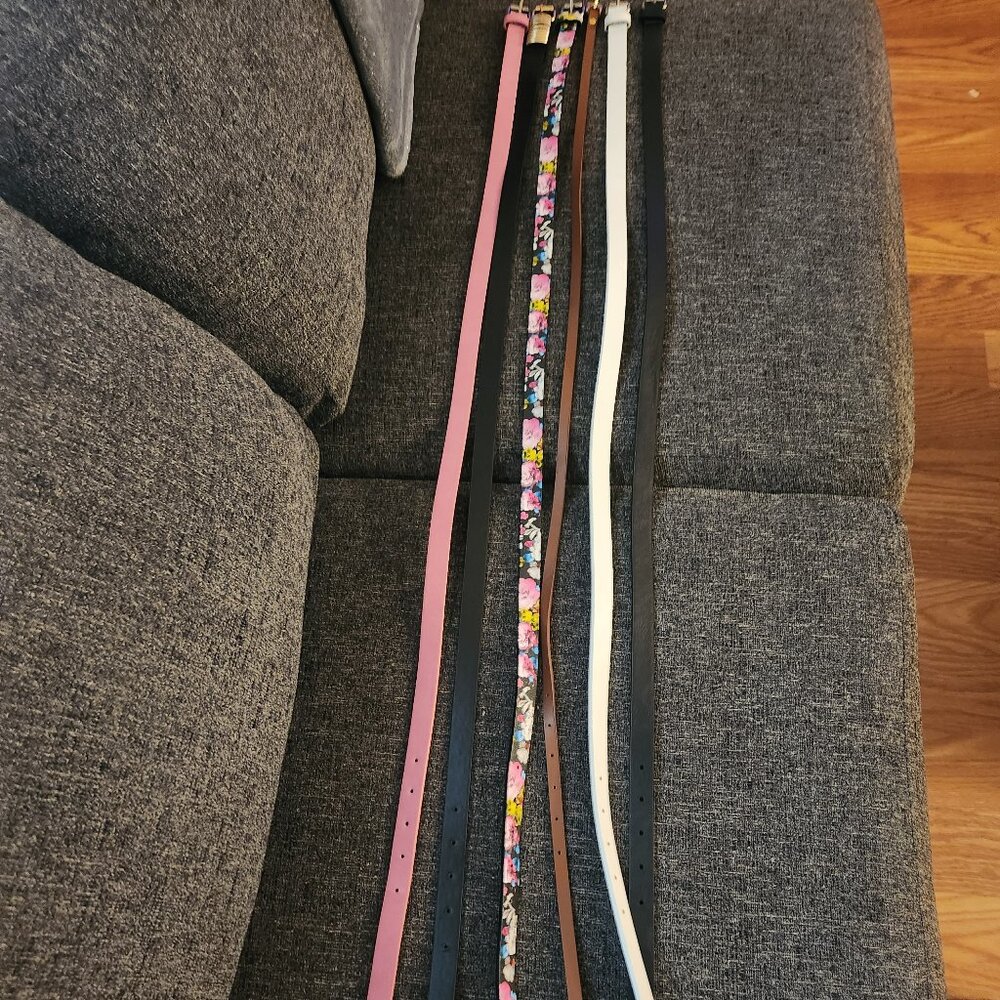 Lot of 6 belts
